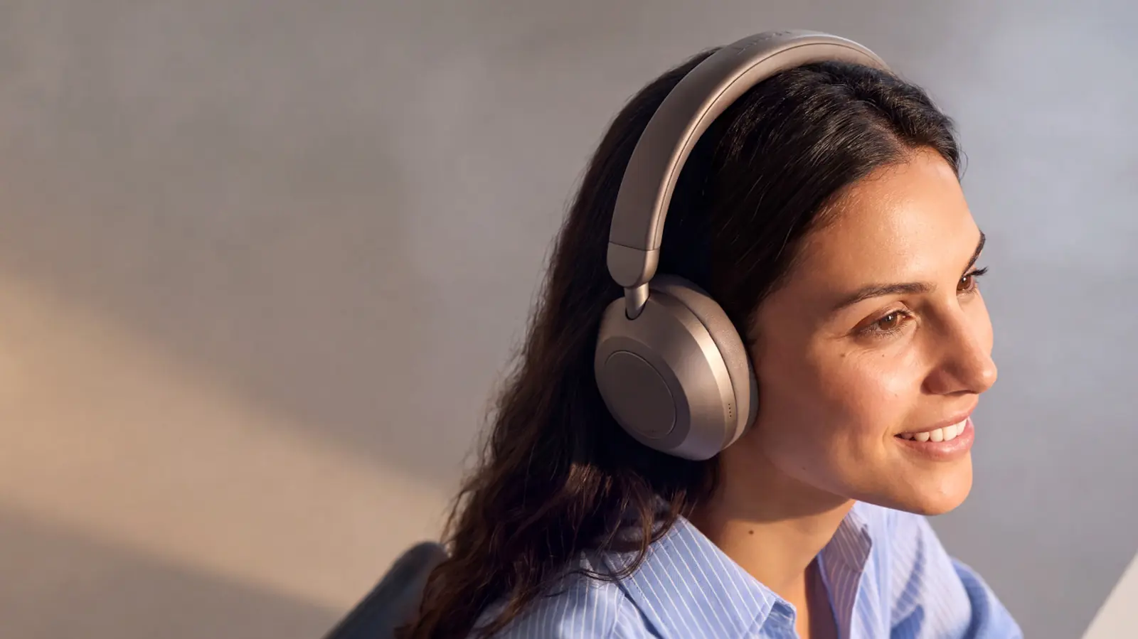 أنكر تدمج معالج الذكاء الاصطناعي في سماعات Soundcore الجديدة