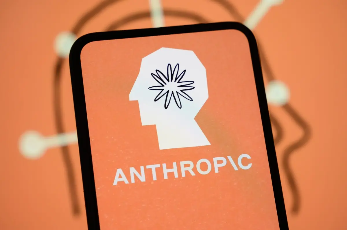 إيرادات Anthropic تقفز إلى 65 مليار دولار بمعدل نمو غير مسبوق