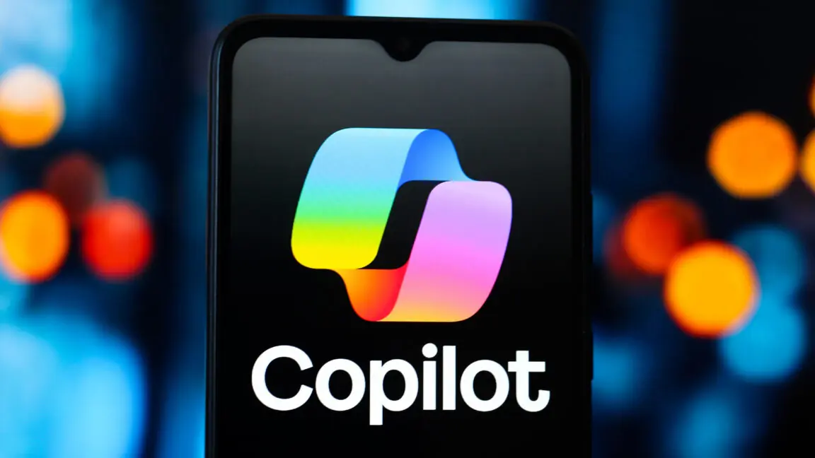 باحثون يكتشفون ثغرة حرجة في Copilot بعد أن كشفها البرنامج ذاته
