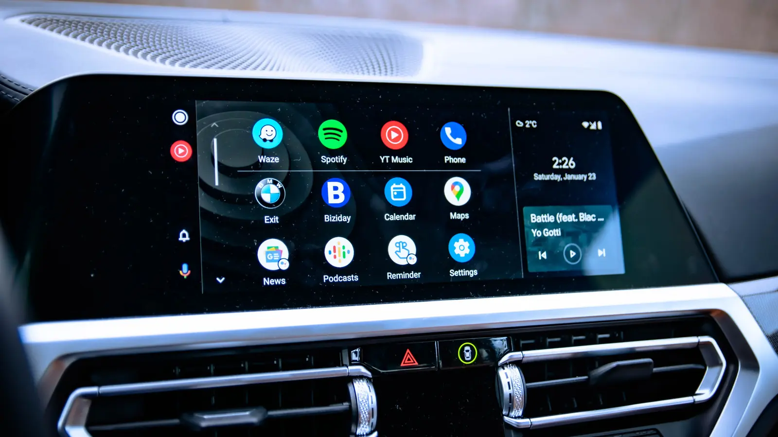 جوجل تحسّن تطبيق YouTube على Android Auto بميزات فيديو متقدمة