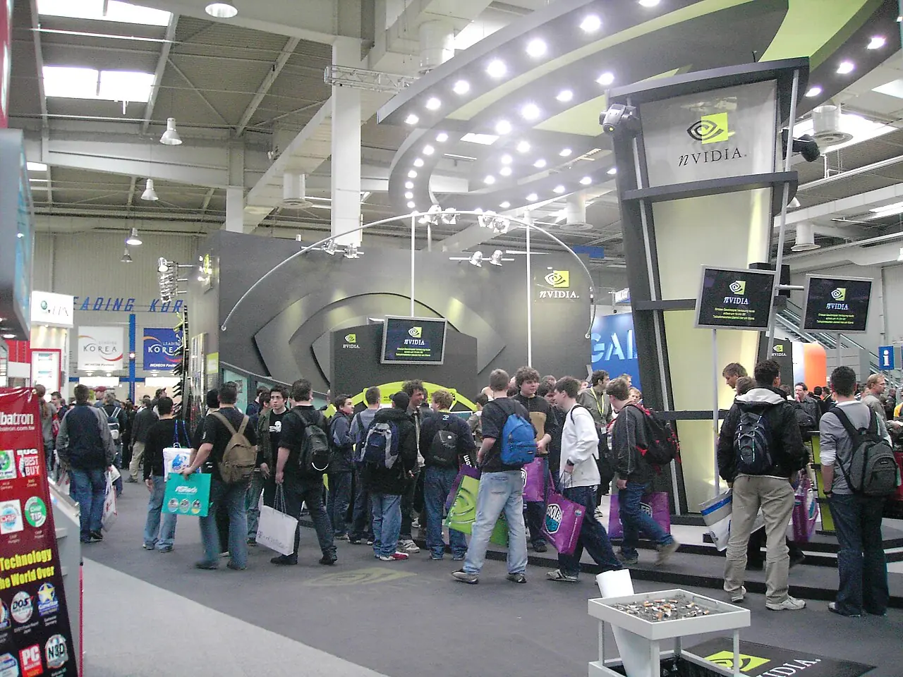 Nvidia تستثمر مئات الملايين في شركة البنية التحتية Cloverleaf