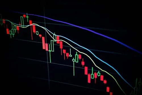 المستثمرون يوجهون أموالهم إلى شركات الذكاء الاصطناعي